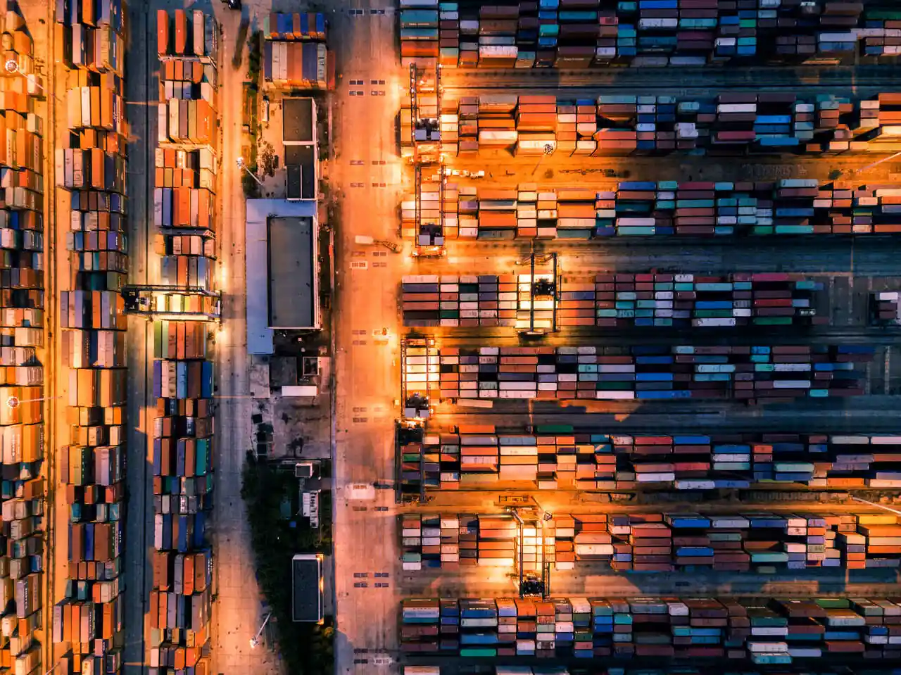 Cła zza oceanu – czy Trump wyhamuje europejski transport?